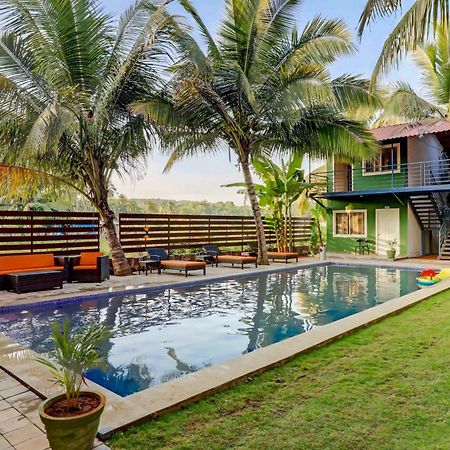 Treebo Trend Morjim Banyan Resort Morjim Bagian luar foto