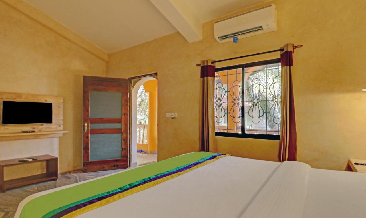 Treebo Trend Morjim Banyan Resort Morjim Bagian luar foto