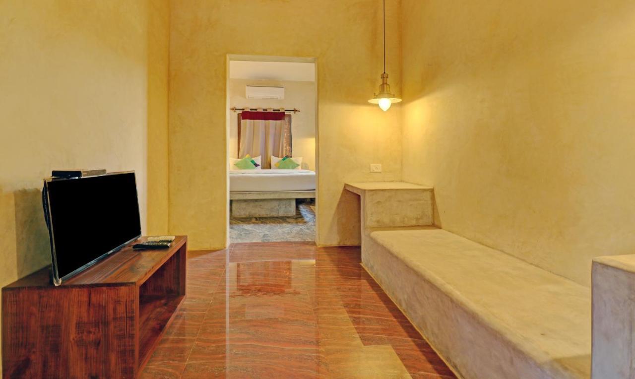 Treebo Trend Morjim Banyan Resort Morjim Bagian luar foto